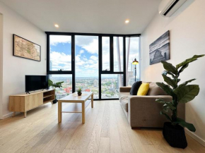 Beautiful SkyView CBD HighRise 3Beds with CarPark Available